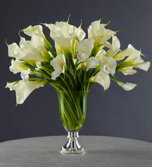 The FTD® Light in My Life™ Centerpiece by Vera Wang